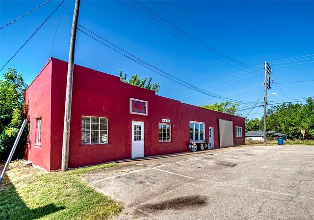 Photo 2 of Land for sale at 109 W 11th Street, Chandler, OK 74834 | MLS# 1241675 | Listing updated on 2026-07-28