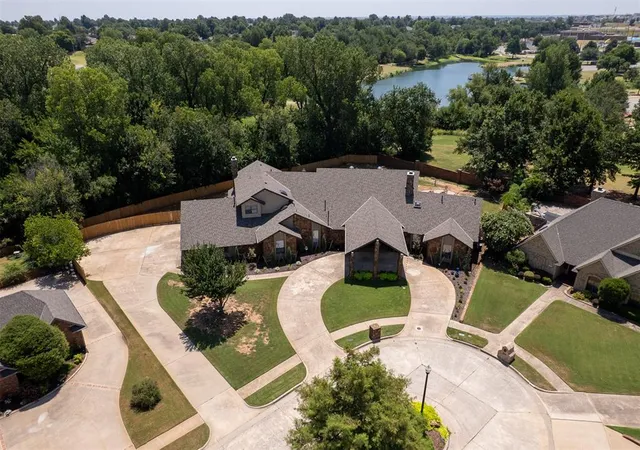 Photo 2 of Single family home for sale at 1530 Spring Crk Dr, Yukon, OK 73099 | MLS# 1241703 | Listing updated on 2026-10-05