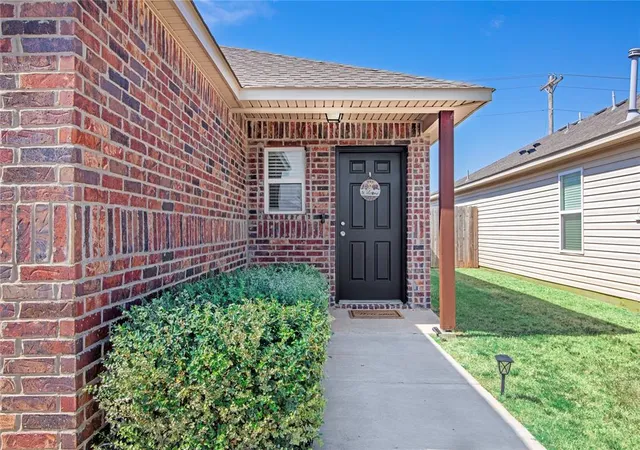 Photo 3 of Single family home for sale at 11637 Jude Way, Yukon, OK 73099 | MLS# 1241708 | Listing updated on 2026-09-28