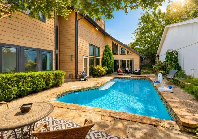 Photo 1 of Single family home for sale at 1615 Fox Holw Ridge, Oklahoma City, OK 73131 | MLS# 1241711 | Listing updated on 2026-09-06