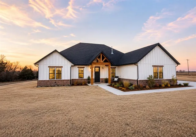 1st image of 4348 Raymond Ln, Guthrie, OK 73044 | MLS# 1241719