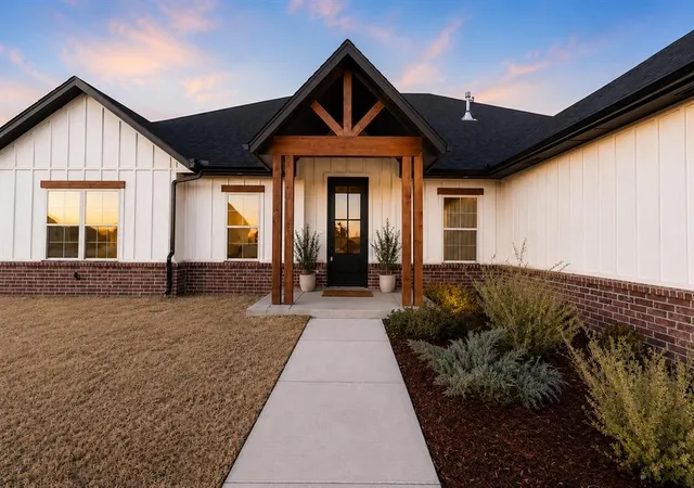 2nd image of 4348 Raymond Ln, Guthrie, OK 73044 | MLS# 1241719