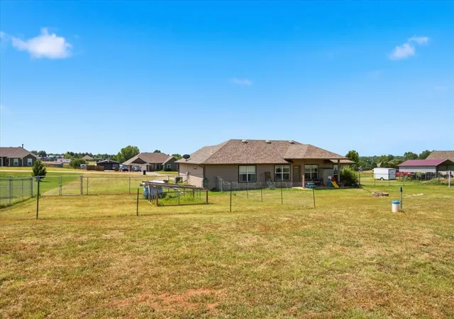 Photo 4 of Single family home for sale at 1301 Hillside Ter, Blanchard, OK 73010 | MLS# 1241723 | Listing updated on 2026-08-28