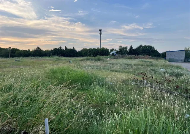 Photo 1 of Land for sale at 925 Sw 88th Street, Oklahoma City, OK 73139 | MLS# 1241725 | Listing updated on 2026-09-01