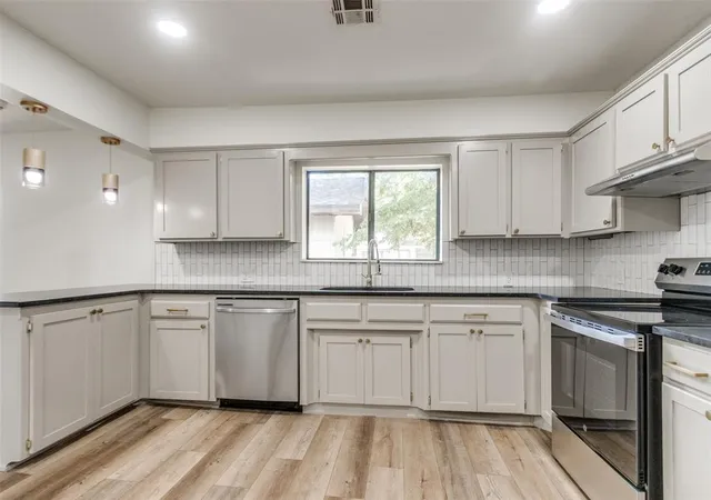 1st image of 833 S Ellison Ave, El Reno, OK 73036 | MLS# 1241731