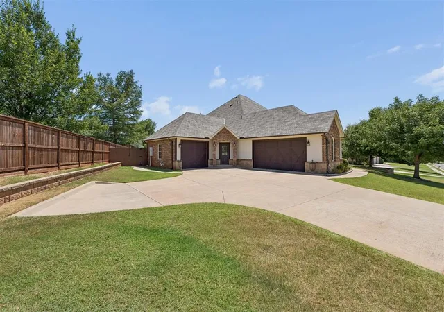 Photo 3 of Single family home for sale at 3516 NW 175th Street, Edmond, OK 73012 | MLS# 1241752 | Listing updated on 2026-08-28