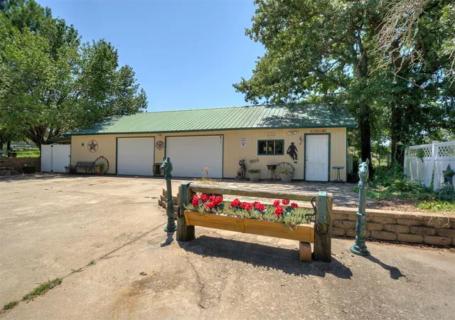 Photo 3 of Single family home for sale at 18702 Dawn Rd, Newalla, OK 74857 | MLS# 1241753 | Listing updated on 2026-08-26