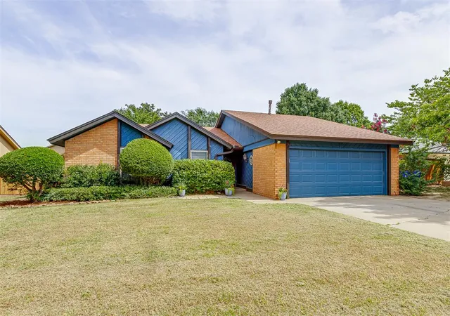 Photo 1 of Single family home for sale at 3113 Greenwood Ct, Norman, OK 73072 | MLS# 1241793 | Listing updated on 2026-10-28