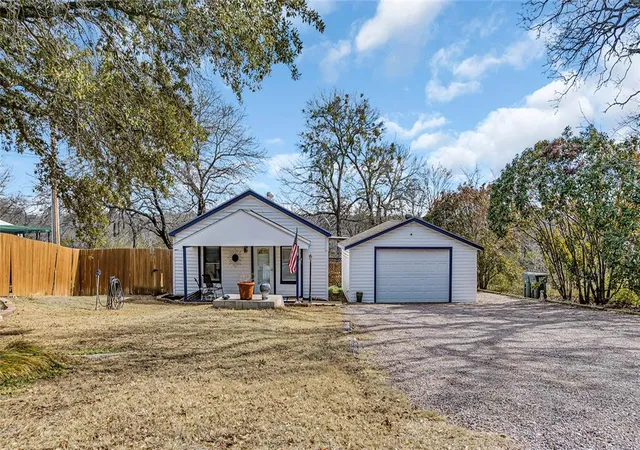 Photo 2 of Single family home for sale at 7172 C St, Kingston, OK 73439 | MLS# 1241799 | Listing updated on 2026-07-29