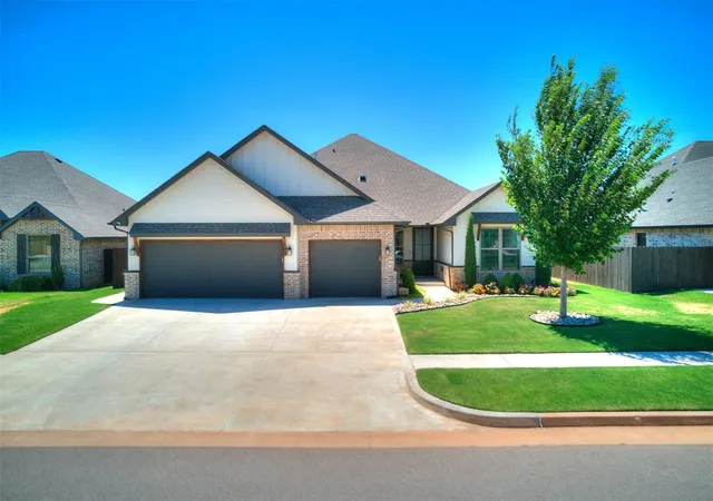 4th image of 4721 Mustang Park Blvd, Mustang, OK 73064 | MLS# 1241804