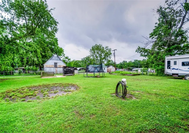 29th image of 115 W 5th St, Stroud, OK 74079 | MLS# 1241810