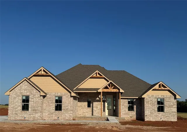 2nd image of 942 Layton Wy, Piedmont, OK 73078 | MLS# 1241811
