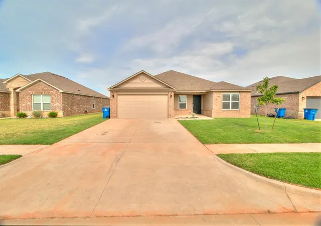 2nd image of 309 Foxtrot Ter, Newcastle, OK 73065 | MLS# 1241825