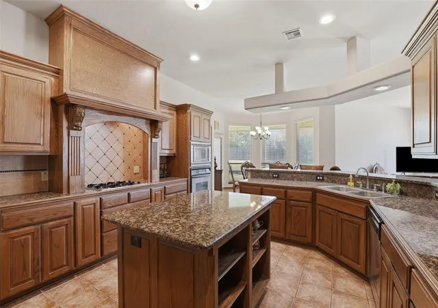 Photo 4 of Single family home for sale at 600 NW 160th Street, Edmond, OK 73013 | MLS# 1241833 | Listing updated on 2026-07-31