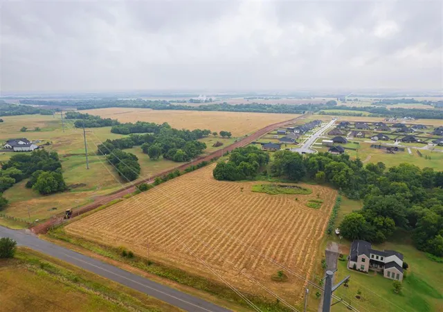 2nd image of 178 Ne Morgan Rd, Piedmont, OK 73078 | MLS# 1241837