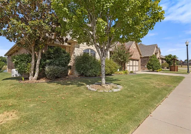 4th image of 1316 Katelyn Ct, Yukon, OK 73099 | MLS# 1241841