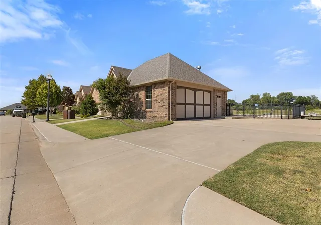 5th image of 1316 Katelyn Ct, Yukon, OK 73099 | MLS# 1241841