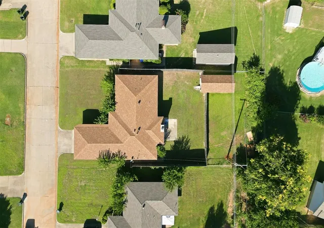 Photo 3 of Single family home for sale at 304 Country Clb Ter, Oklahoma City, OK 73110 | MLS# 1241849 | Listing updated on 2026-10-14