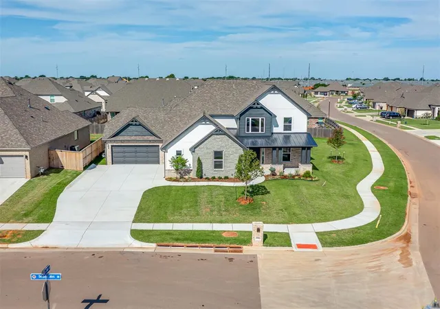 4th image of 3901 Durango Lakes Dr, Oklahoma City, OK 73160 | MLS# 1241850