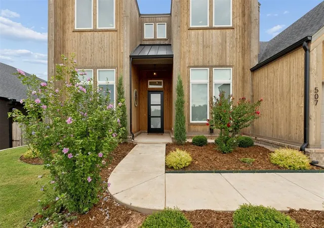 3rd image of 507 Basin Wy, Norman, OK 73069 | MLS# 1241851