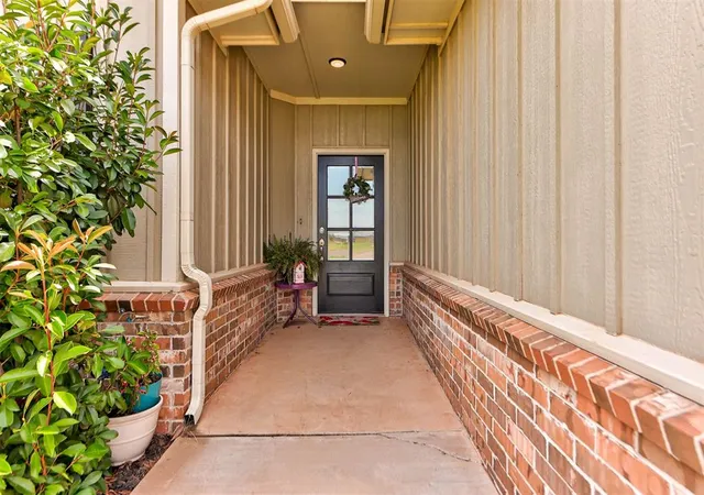 2nd image of 29937 Jade St, Cashion, OK 73016 | MLS# 1241860