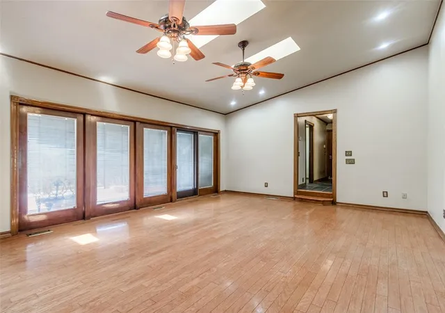 49th image of 12504 N Frisco Rd, Yukon, OK 73099 | MLS# 1241867