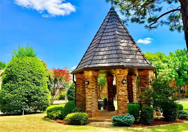 49th image of 16 Windbrook Sq, Norman, OK 73072 | MLS# 1241869