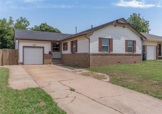 Photo 3 of Sale Pending at 4425 Nw 31st Street, Oklahoma City, OK 73112 | MLS# 1241871 | Listing updated on 2026-08-29
