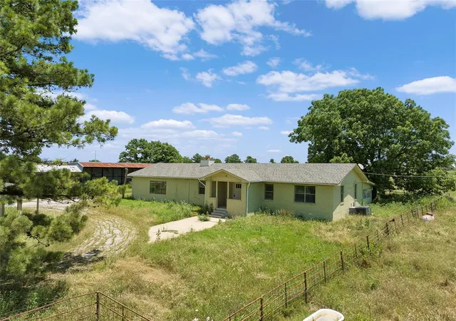 3rd image of 7740 Swayback Rd, Sulphur, OK 73086 | MLS# 1241881