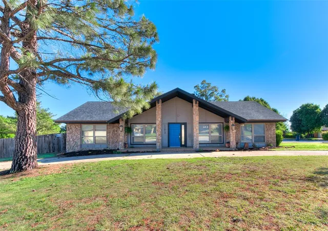 1st image of 11613 Footmans Ct, Yukon, OK 73099 | MLS# 1241882
