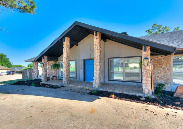 4th image of 11613 Footmans Ct, Yukon, OK 73099 | MLS# 1241882