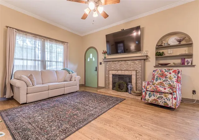Photo 4 of Single family home for sale at 1021 W Broadway Ave, Elk City, OK 73644 | MLS# 1241888 | Listing updated on 2026-09-29