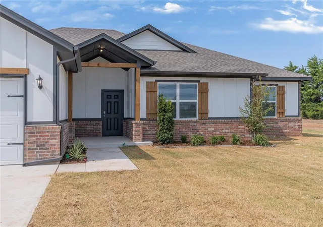 2nd image of 5690 Bluestem Ave, Guthrie, OK 73044 | MLS# 1241893