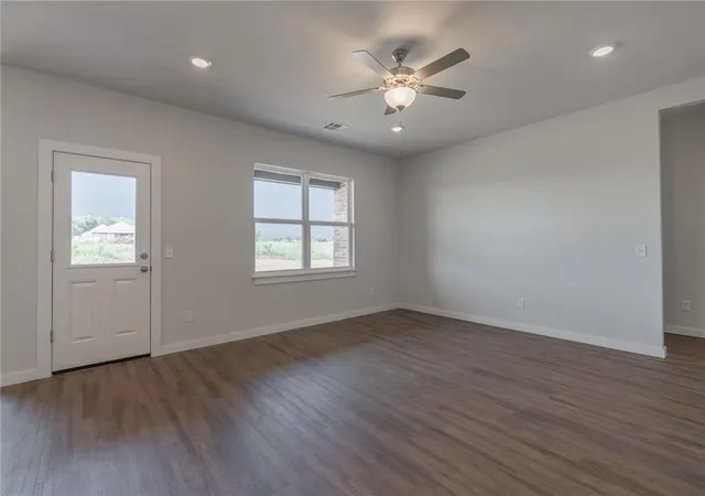 5th image of 5690 Bluestem Ave, Guthrie, OK 73044 | MLS# 1241893