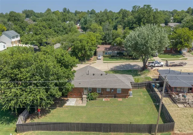 5th image of 408 Benton Rd, Edmond, OK 73034 | MLS# 1241897