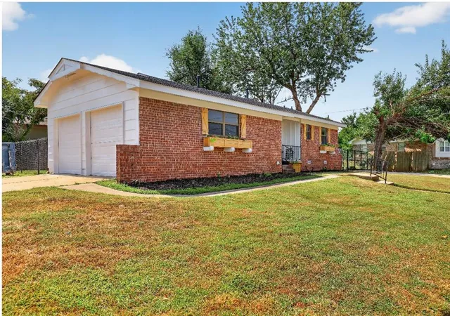 Photo 2 of Single family home for sale at 620 W Mitchell Dr, Oklahoma City, OK 73110 | MLS# 1241903 | Listing updated on 2026-09-20