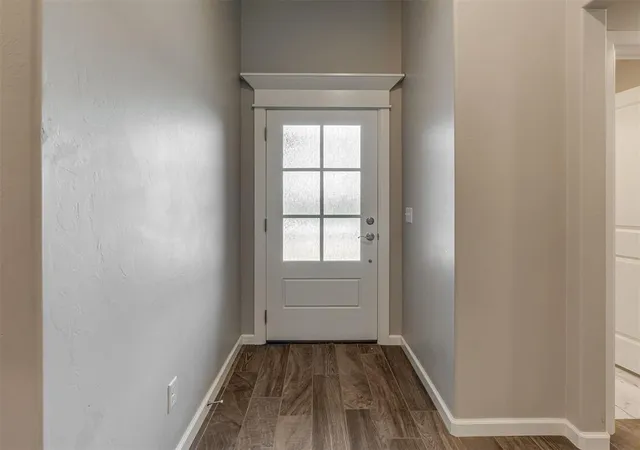 Photo 3 of Single family home for sale at 5209 White Gold Ave, Edmond, OK 73034 | MLS# 1241907 | Listing updated on 2026-09-08