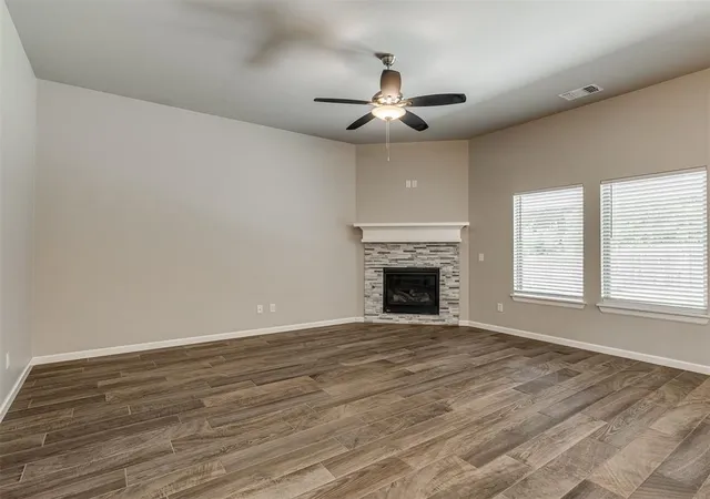 Photo 3 of Single family home for sale at 5209 White Gold Ave, Edmond, OK 73034 | MLS# 1241907 | Listing updated on 2026-09-08