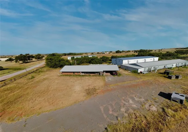 3rd image of 19967 E 1070 Rd, Elk City, OK 73644 | MLS# 1241909