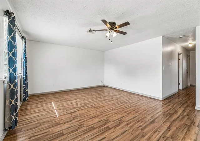5th image of 505 N Buchanan St, Crescent, OK 73028 | MLS# 1241916