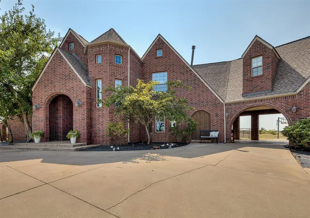 3rd image of 3967 N County Line Rd, Piedmont, OK 73078 | MLS# 1241919