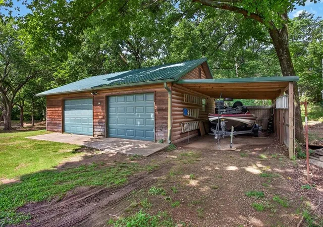 Photo 4 of Single family home for sale at 435562 E 1630 Road, Tuskahoma, OK 74574 | MLS# 1241932 | Listing updated on 2026-08-23