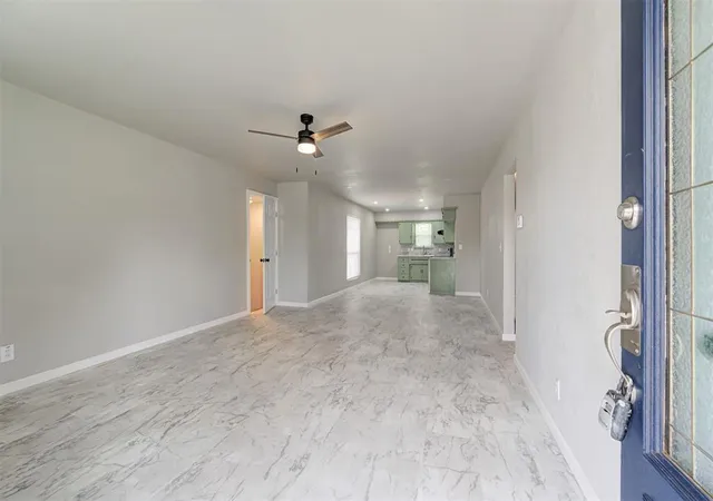 3rd image of 201 Dianna Dr, Yukon, OK 73099 | MLS# 1241938