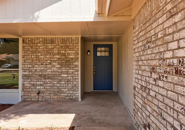 Photo 4 of Sale Pending at 8816 Aaron Dr, Oklahoma City, OK 73132 | MLS# 1241942 | Listing updated on 2026-08-05
