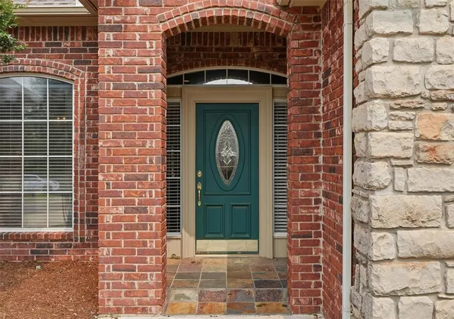 Photo 3 of Single family home for sale at 3008 Viewmont Ct, Edmond, OK 73003 | MLS# 1241962 | Listing updated on 2026-08-30