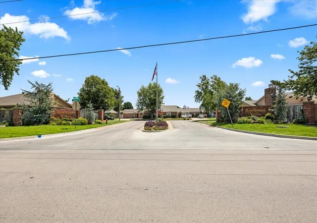 35th image of 9323 S Hudson Ave, Oklahoma City, OK 73139 | MLS# 1242000