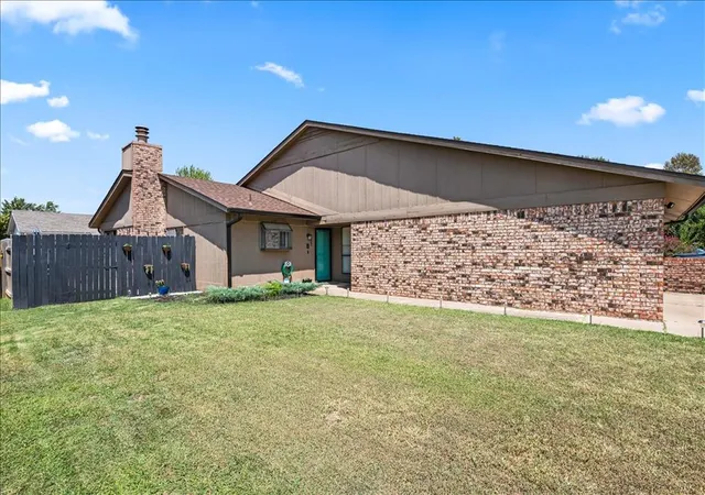 4th image of 9323 S Hudson Ave, Oklahoma City, OK 73139 | MLS# 1242000