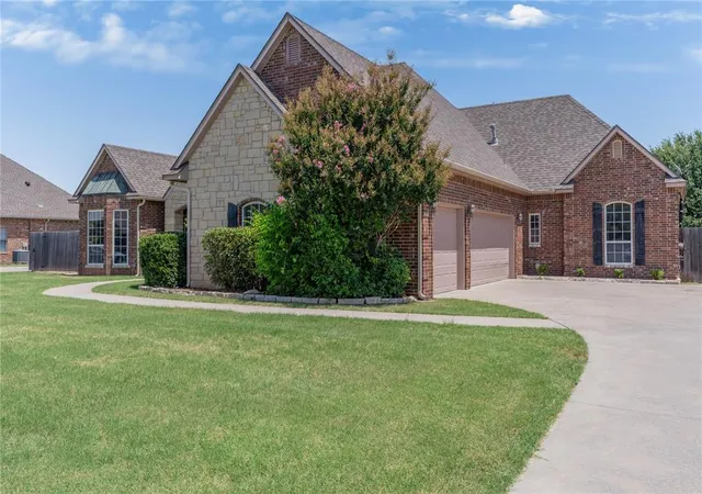 49th image of 4108 Hidden Lake Cir, Moore, OK 73160 | MLS# 1242006