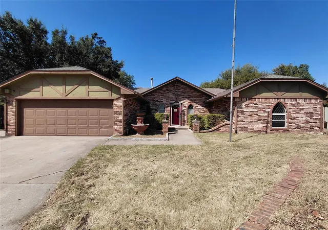 Photo 1 of Single family home for sale at 9707 Warriner Cir, Oklahoma City, OK 73162 | MLS# 1242015 | Listing updated on 2026-09-25