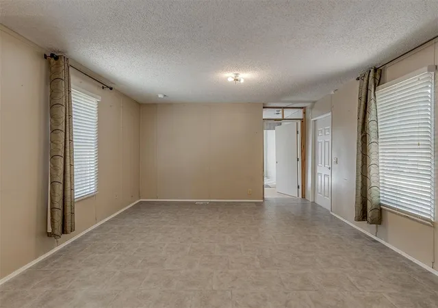 image of 3026 Stephan Rd, Norman, OK 73026 | MLS# 1242022